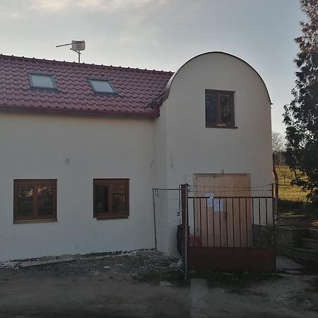 Vino Andrusiow Apartment Znojmo Bagian luar foto
