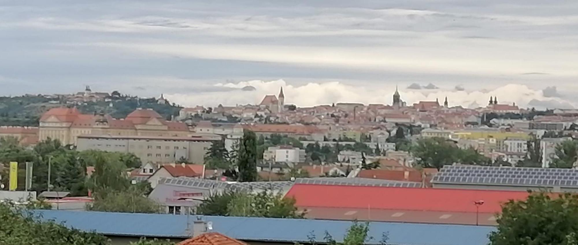 Vino Andrusiow Apartment Znojmo Bagian luar foto